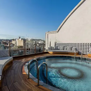 Mate Anna, 4* Barcelona